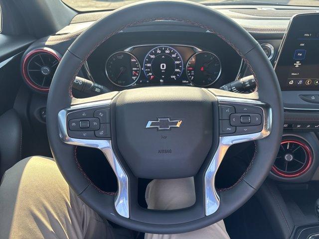 new 2025 Chevrolet Blazer car