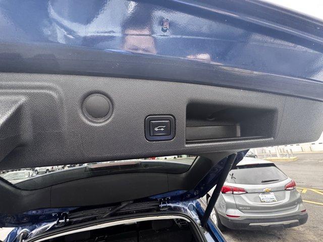 used 2022 Chevrolet Equinox car, priced at $23,995