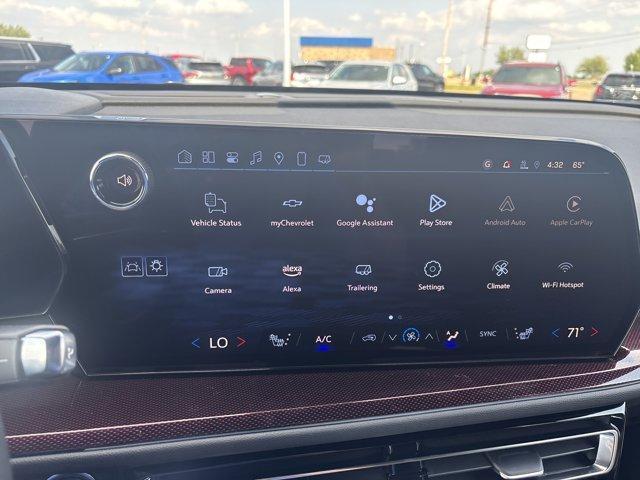 new 2025 Chevrolet Traverse car