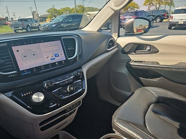 used 2022 Chrysler Pacifica car, priced at $25,995