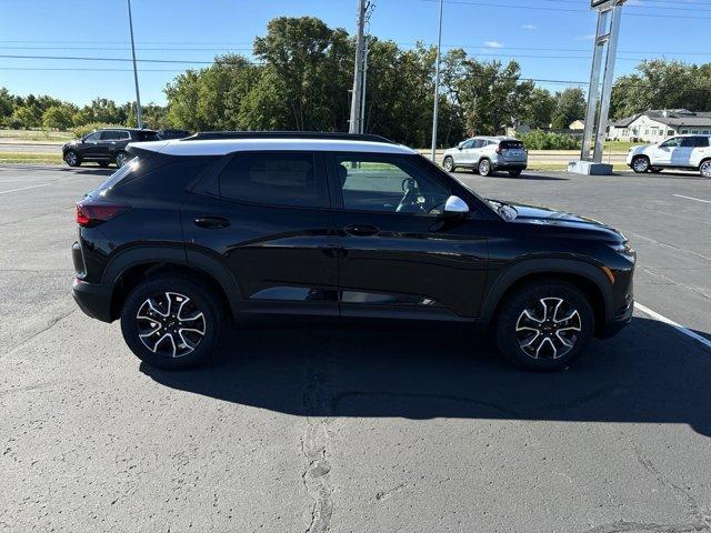 new 2025 Chevrolet TrailBlazer car, priced at $29,385