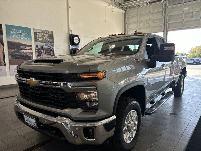 new 2025 Chevrolet Silverado 3500 car, priced at $73,595