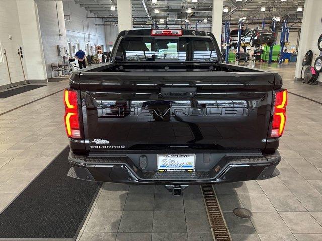 new 2024 Chevrolet Colorado car