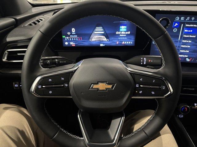 new 2025 Chevrolet Traverse car