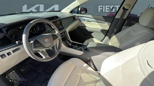 used 2022 Cadillac XT5 car, priced at $33,794