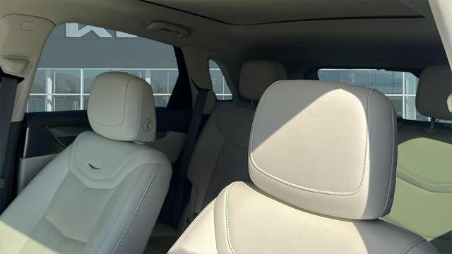 used 2022 Cadillac XT5 car, priced at $33,794