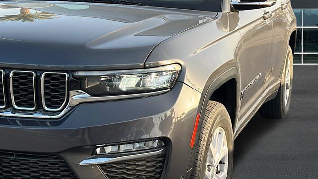used 2022 Jeep Grand Cherokee car, priced at $33,220
