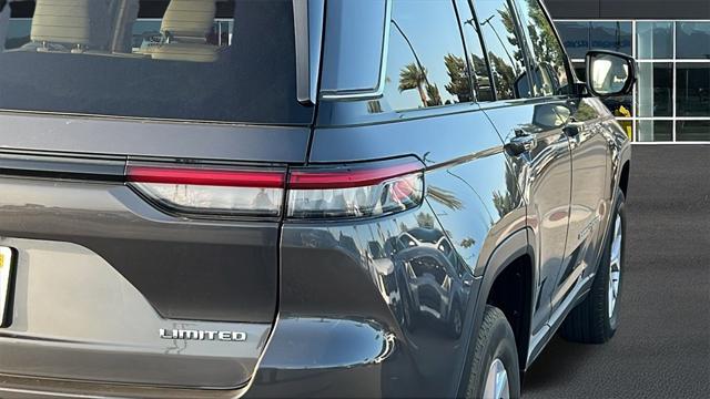 used 2022 Jeep Grand Cherokee car, priced at $33,220