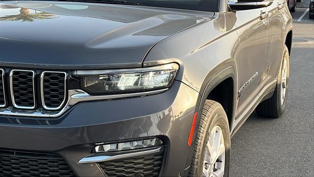 used 2022 Jeep Grand Cherokee car, priced at $34,307