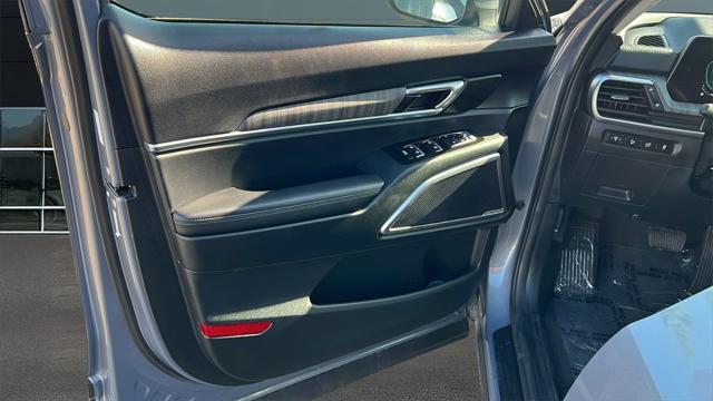 used 2025 Kia Telluride car, priced at $45,330