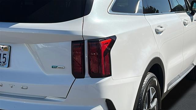 used 2022 Kia Sorento Hybrid car, priced at $30,018