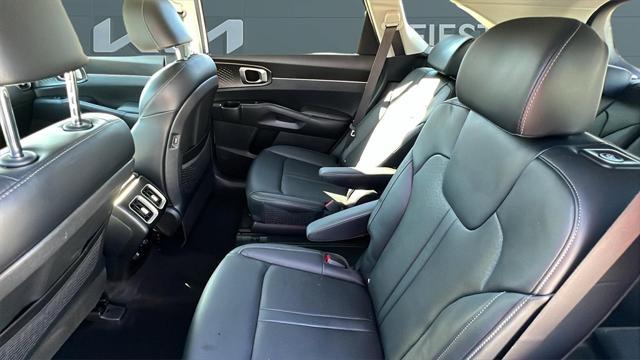 used 2022 Kia Sorento Hybrid car, priced at $30,018