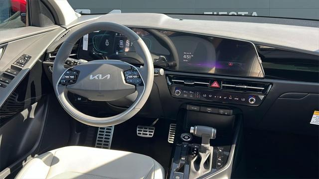 new 2025 Kia Niro car