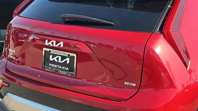 new 2025 Kia Niro car