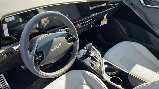 new 2025 Kia Niro car