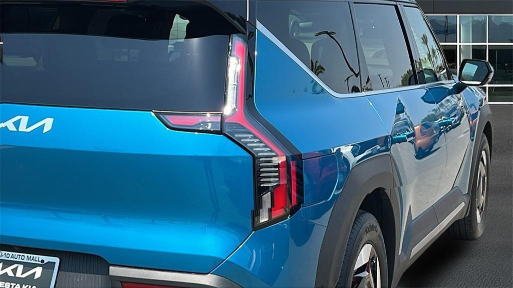 new 2026 Kia EV9 car, priced at $66,470
