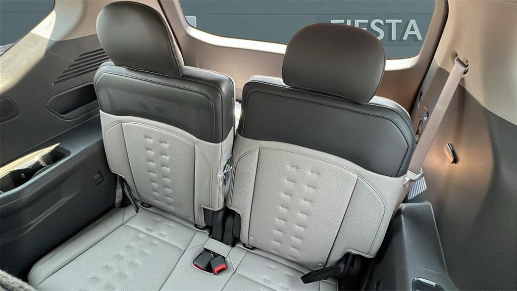 new 2026 Kia EV9 car, priced at $66,470