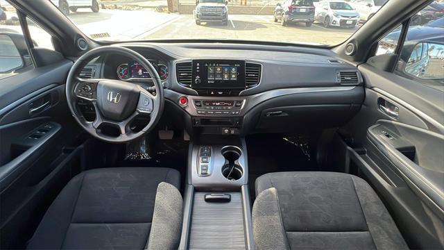 used 2022 Honda Pilot car, priced at $28,995