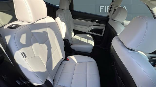new 2025 Kia Telluride car, priced at $47,085