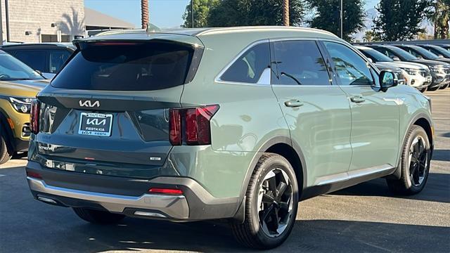 new 2025 Kia Sorento Hybrid car, priced at $42,260