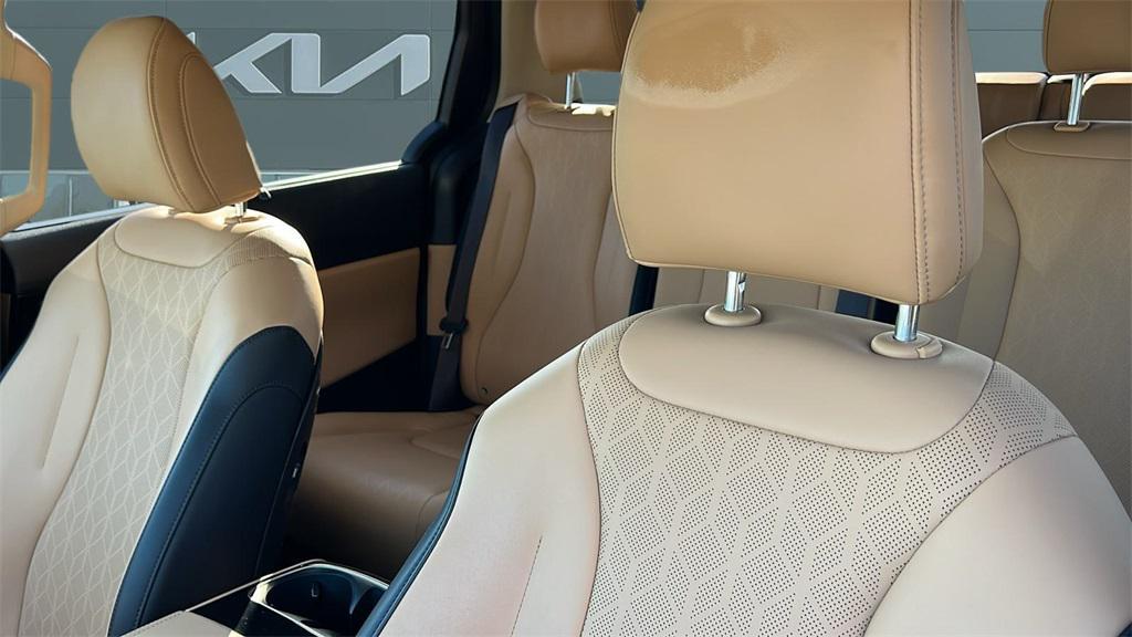 used 2024 Kia Carnival car, priced at $36,832