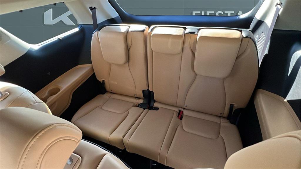 used 2024 Kia Carnival car, priced at $36,832