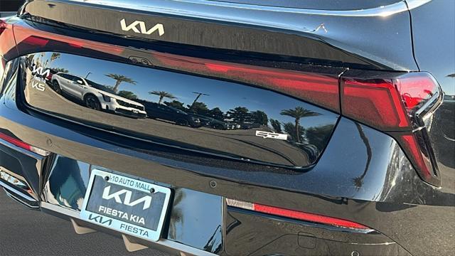 new 2025 Kia K5 car