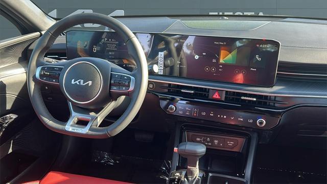 new 2025 Kia K5 car
