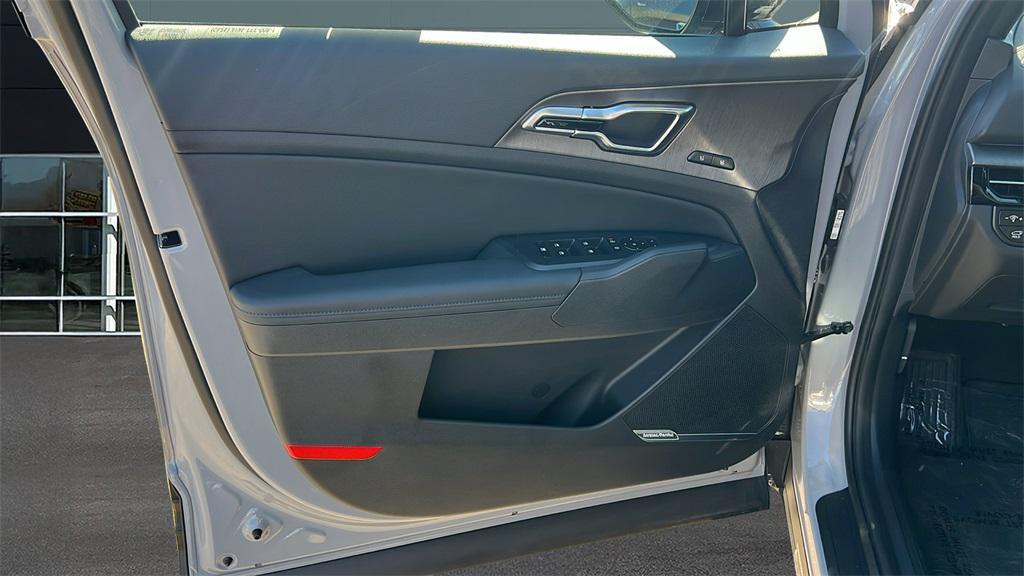 new 2026 Kia Sportage car, priced at $49,960