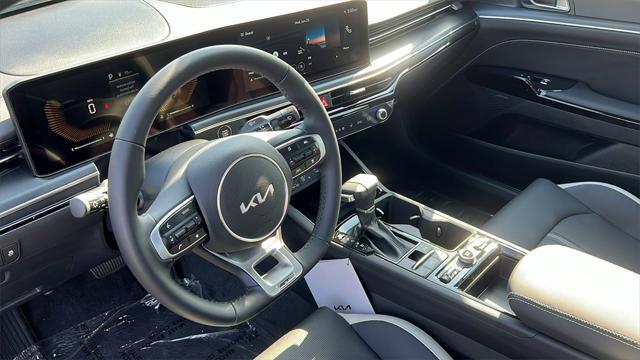new 2025 Kia K5 car