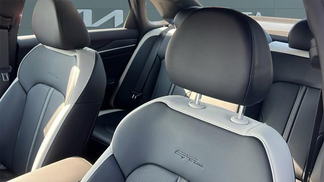 new 2025 Kia K5 car