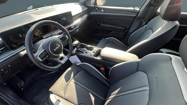new 2025 Kia K5 car