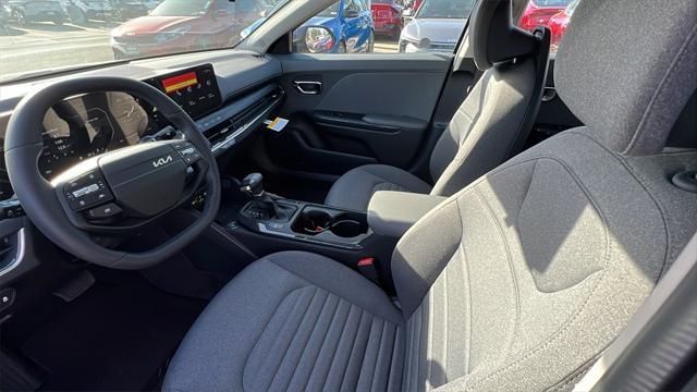 new 2025 Kia K4 car