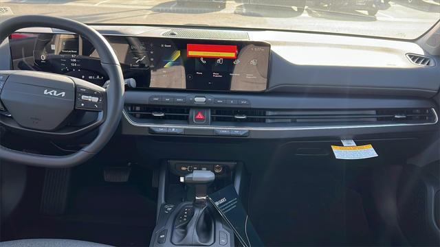 new 2025 Kia K4 car