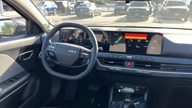 new 2025 Kia K4 car