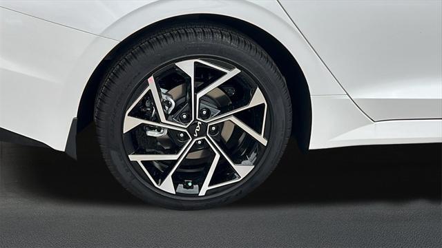 new 2025 Kia K5 car, priced at $36,600
