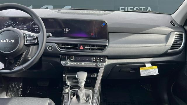 new 2025 Kia Seltos car, priced at $28,635