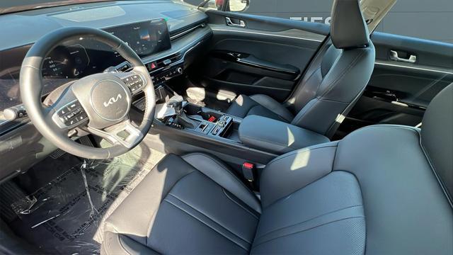 new 2025 Kia K5 car