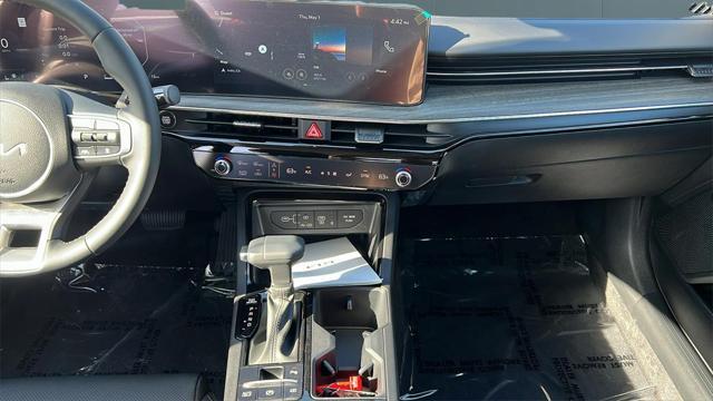 new 2025 Kia K5 car