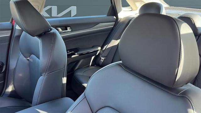 new 2025 Kia K5 car
