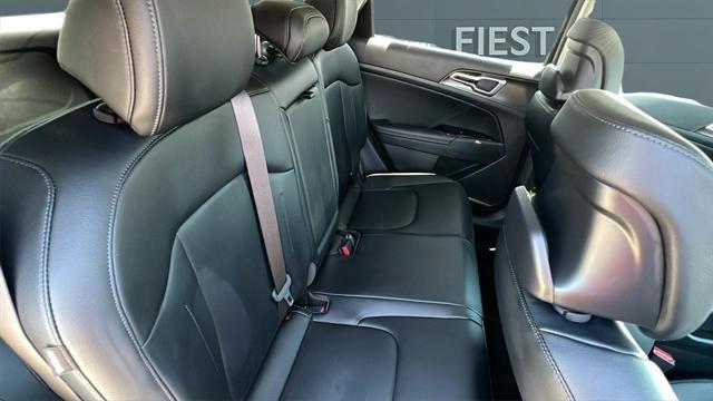 new 2025 Kia Sportage Hybrid car