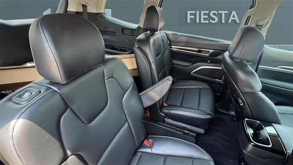 new 2025 Kia Telluride car, priced at $43,755