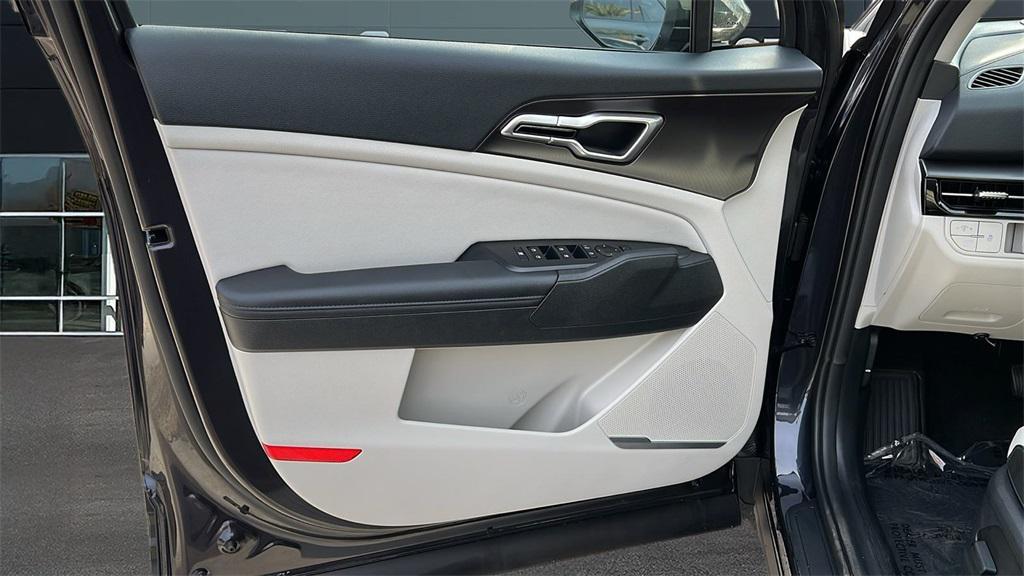 new 2026 Kia Sportage car, priced at $32,310