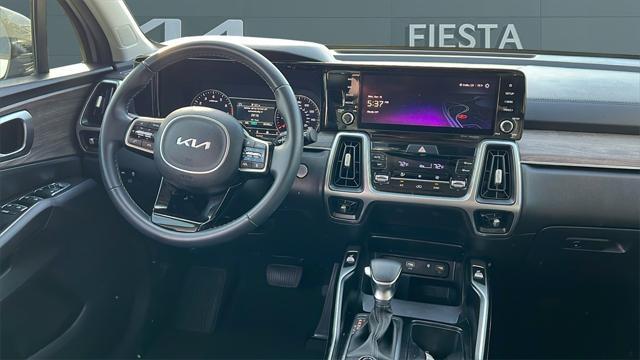 used 2023 Kia Sorento car, priced at $28,772