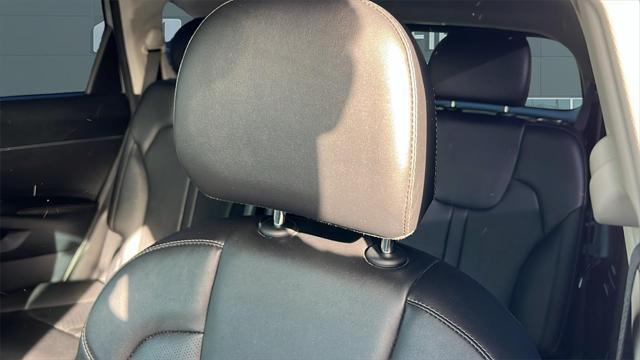 used 2023 Kia Sorento car, priced at $28,772