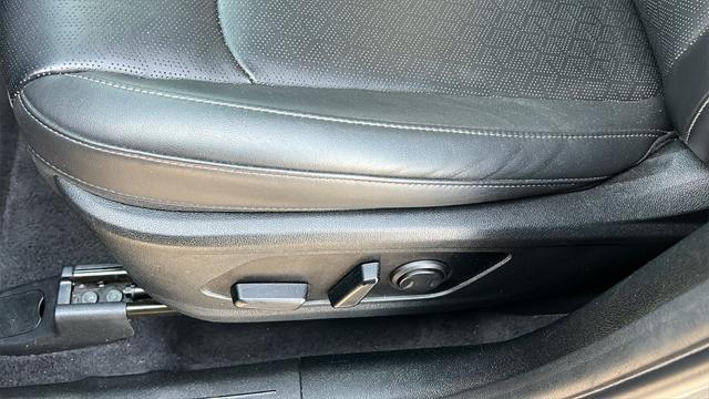 used 2023 Kia Sorento car, priced at $28,772