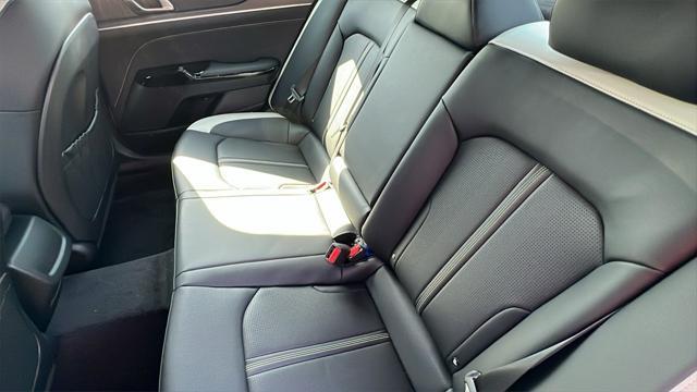new 2025 Kia K5 car