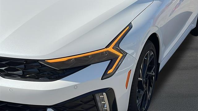 new 2025 Kia K5 car