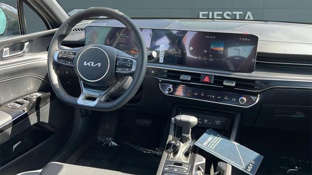 new 2025 Kia K5 car