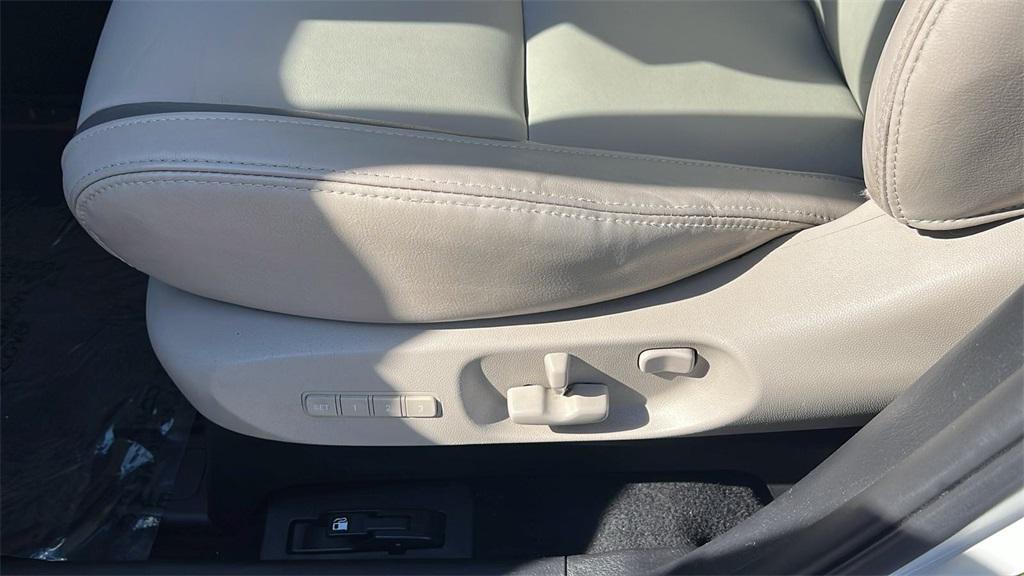 used 2012 Mazda CX-9 car, priced at $8,995